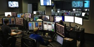 Monitoramento do data center: o que você precisa saber sobre a importância da sala de controle